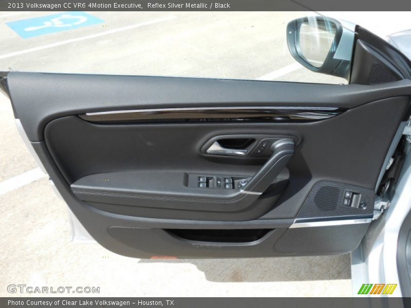 Door Panel of 2013 CC VR6 4Motion Executive