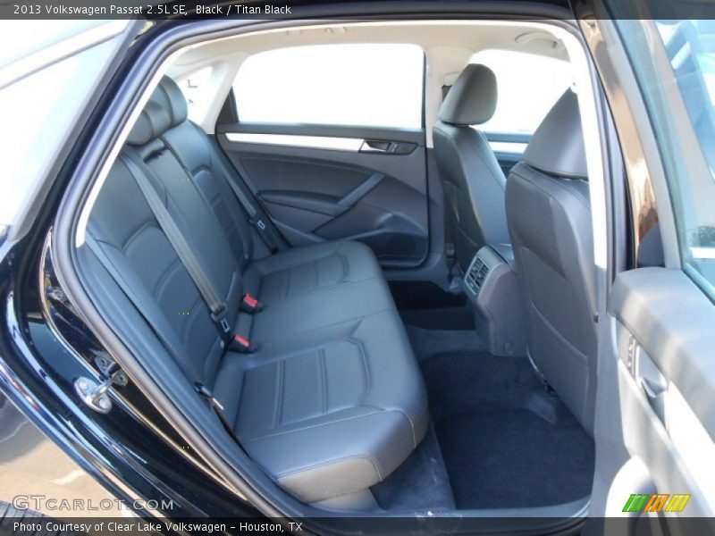 Black / Titan Black 2013 Volkswagen Passat 2.5L SE