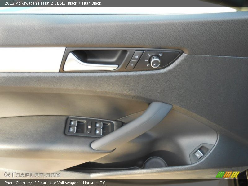 Black / Titan Black 2013 Volkswagen Passat 2.5L SE