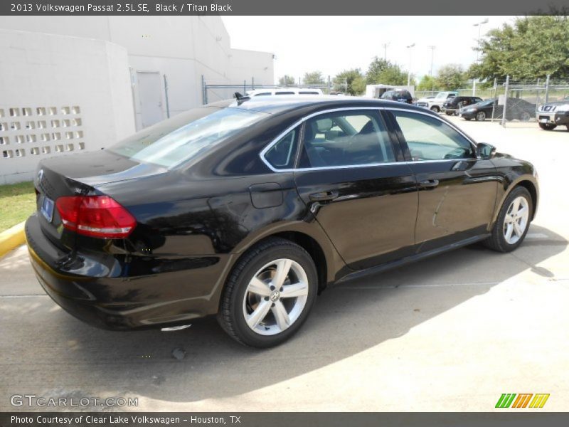 Black / Titan Black 2013 Volkswagen Passat 2.5L SE