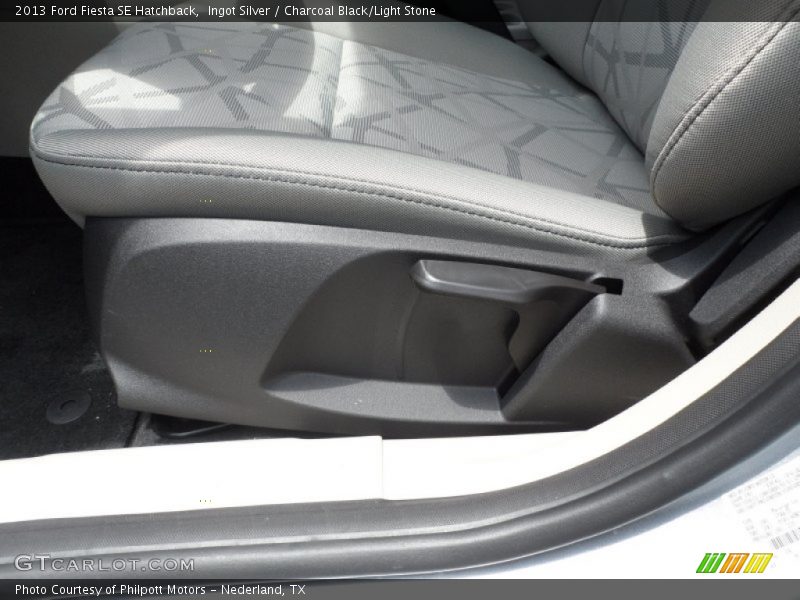 Ingot Silver / Charcoal Black/Light Stone 2013 Ford Fiesta SE Hatchback