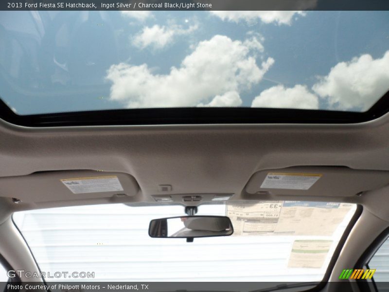 Ingot Silver / Charcoal Black/Light Stone 2013 Ford Fiesta SE Hatchback