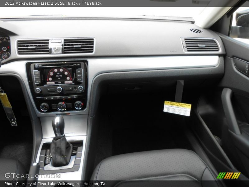 Black / Titan Black 2013 Volkswagen Passat 2.5L SE