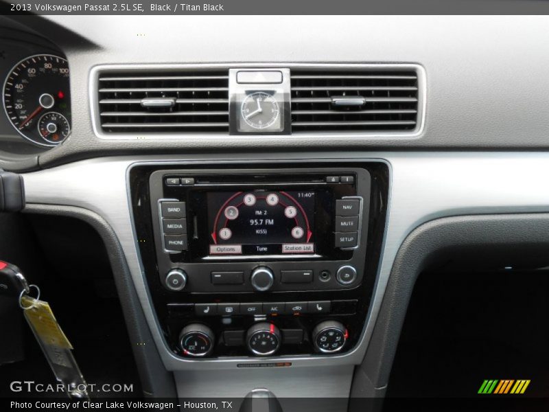 Black / Titan Black 2013 Volkswagen Passat 2.5L SE