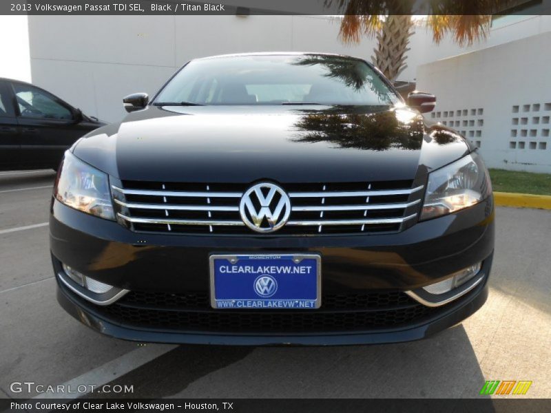 Black / Titan Black 2013 Volkswagen Passat TDI SEL