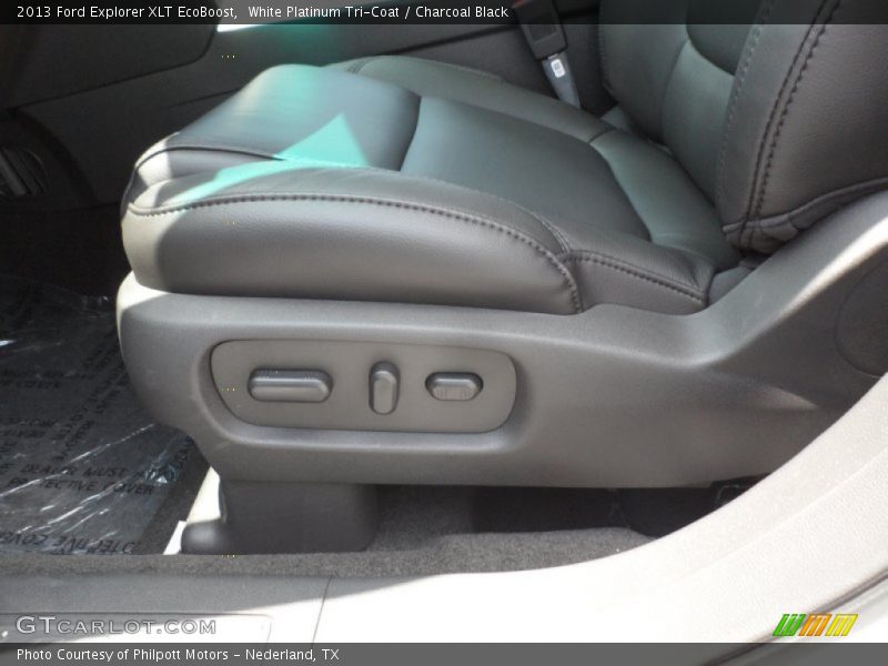 White Platinum Tri-Coat / Charcoal Black 2013 Ford Explorer XLT EcoBoost
