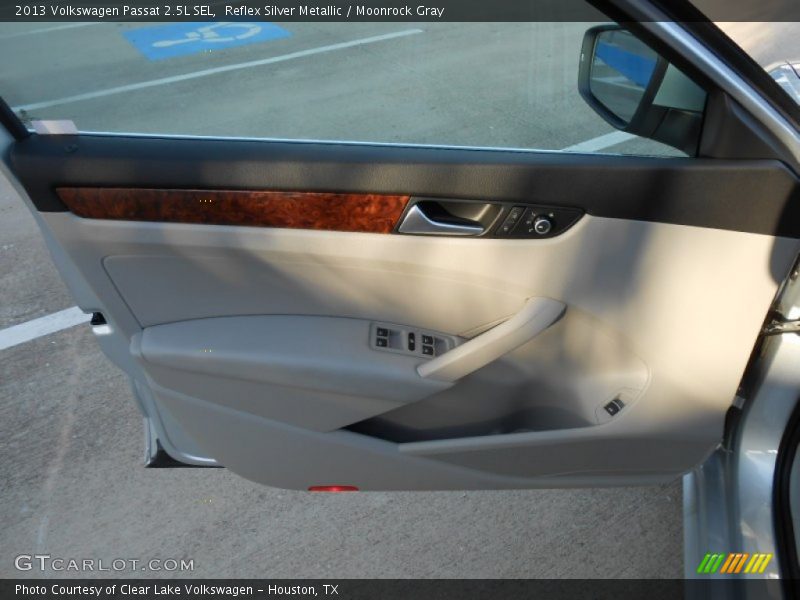 Reflex Silver Metallic / Moonrock Gray 2013 Volkswagen Passat 2.5L SEL