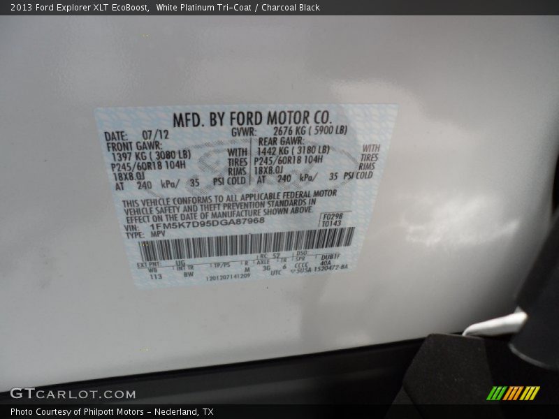 White Platinum Tri-Coat / Charcoal Black 2013 Ford Explorer XLT EcoBoost