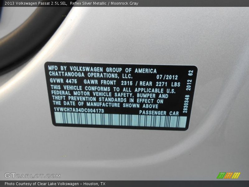 Reflex Silver Metallic / Moonrock Gray 2013 Volkswagen Passat 2.5L SEL