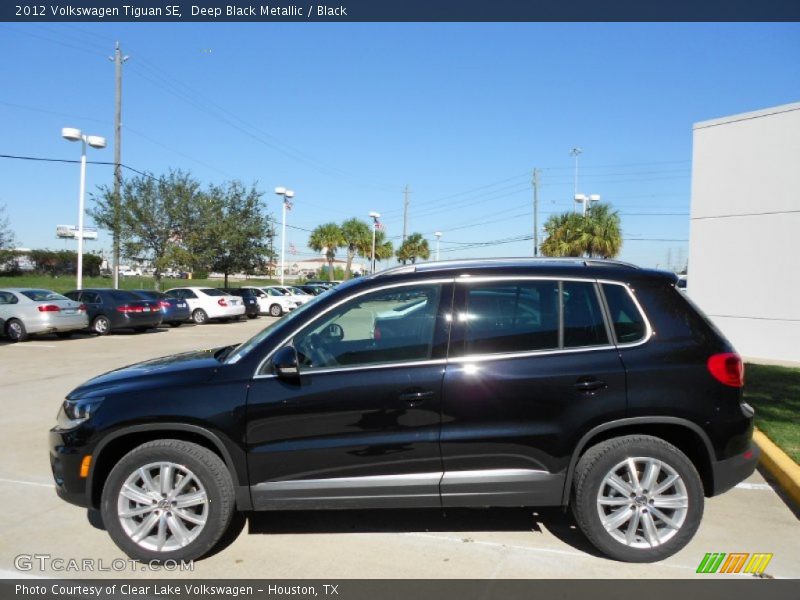 Deep Black Metallic / Black 2012 Volkswagen Tiguan SE