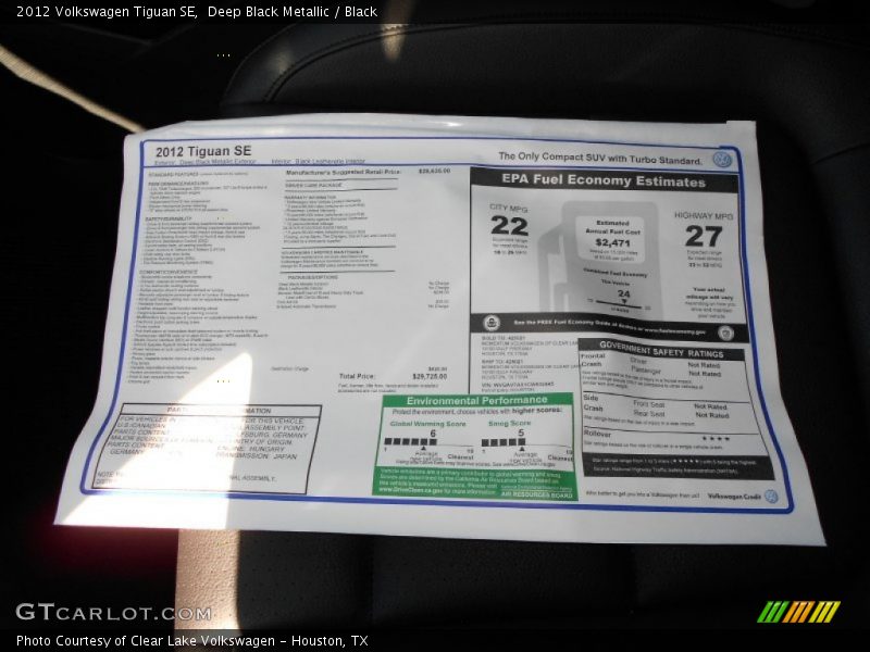 Deep Black Metallic / Black 2012 Volkswagen Tiguan SE