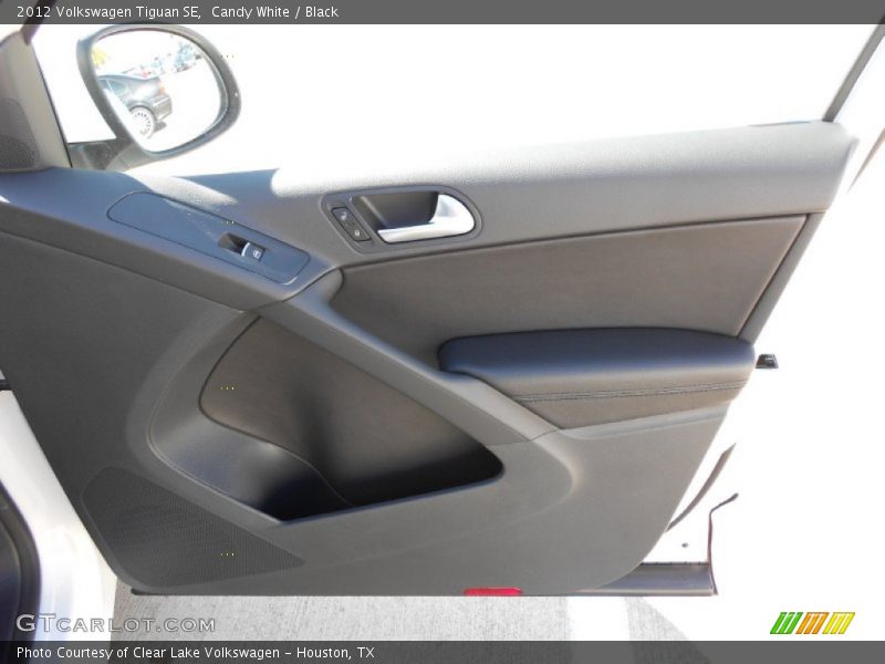 Candy White / Black 2012 Volkswagen Tiguan SE