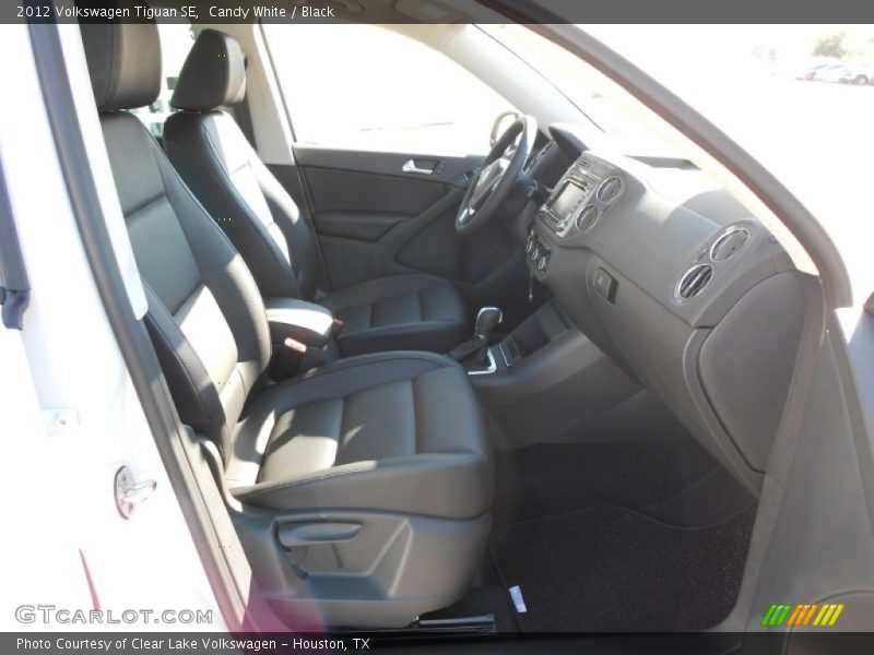 Candy White / Black 2012 Volkswagen Tiguan SE