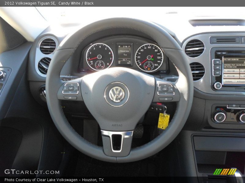 Candy White / Black 2012 Volkswagen Tiguan SE
