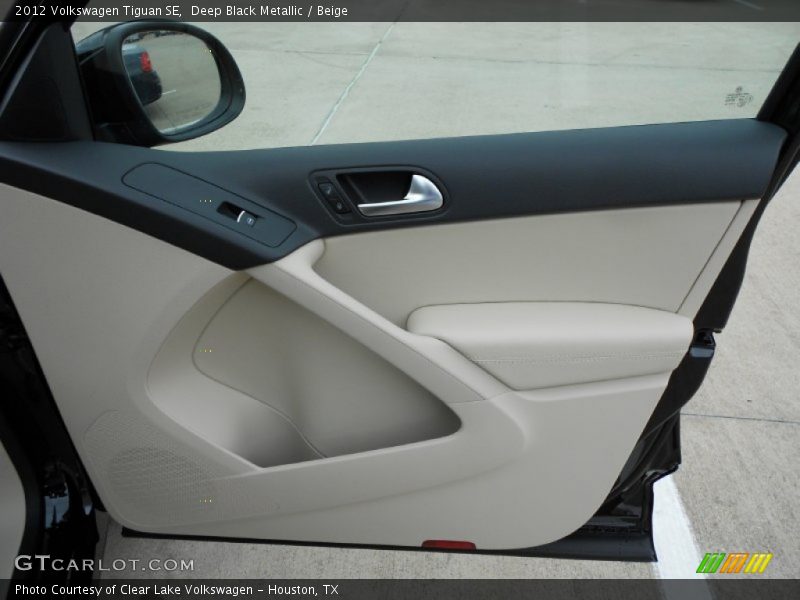 Deep Black Metallic / Beige 2012 Volkswagen Tiguan SE