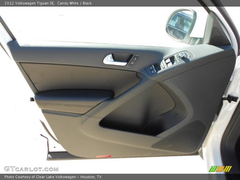 Candy White / Black 2012 Volkswagen Tiguan SE