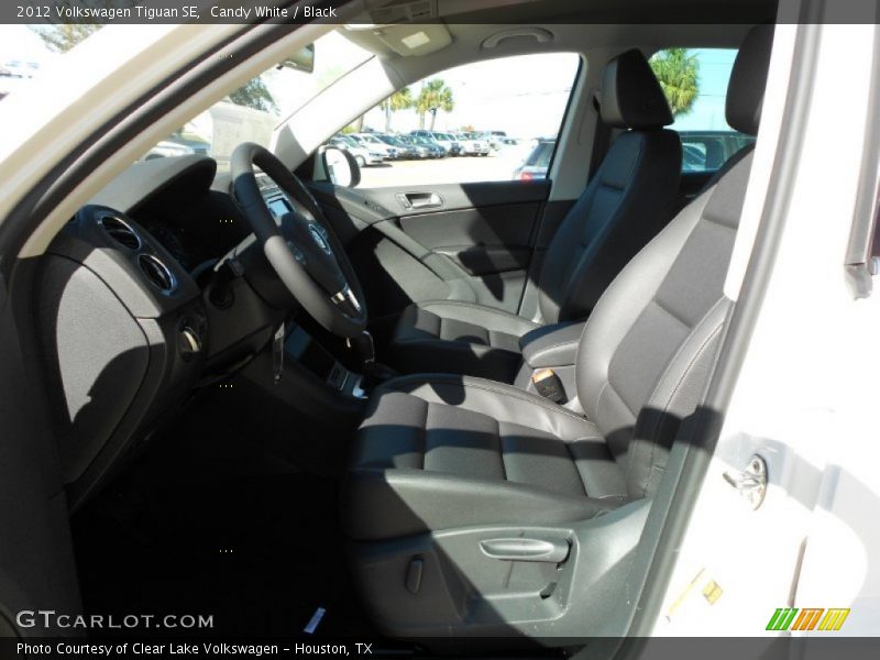 Candy White / Black 2012 Volkswagen Tiguan SE