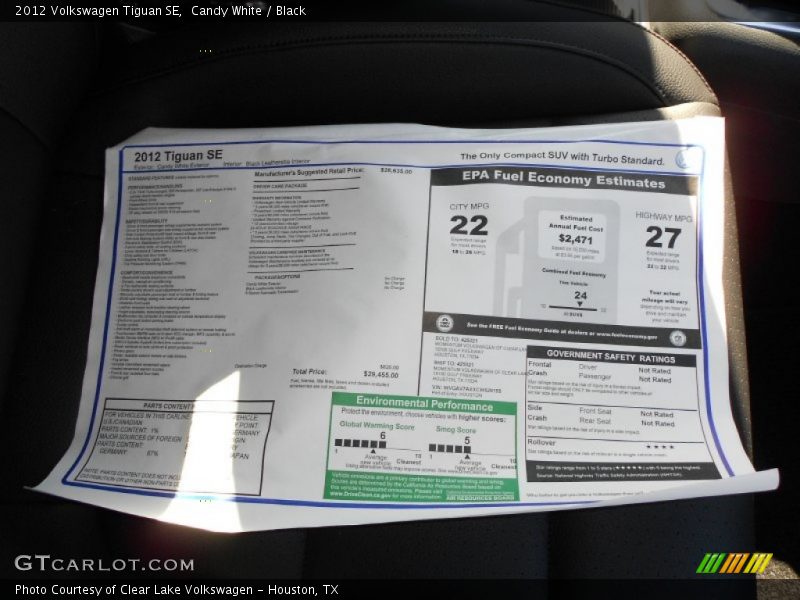 Candy White / Black 2012 Volkswagen Tiguan SE