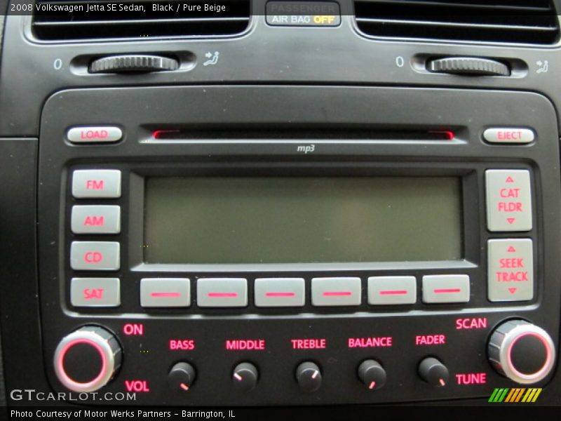 Black / Pure Beige 2008 Volkswagen Jetta SE Sedan