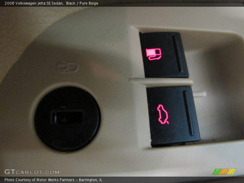 Black / Pure Beige 2008 Volkswagen Jetta SE Sedan