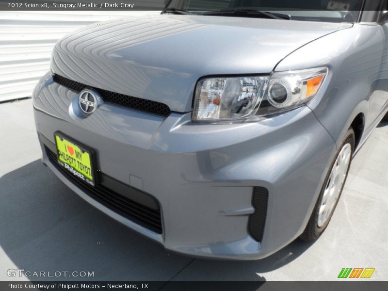 Stingray Metallic / Dark Gray 2012 Scion xB