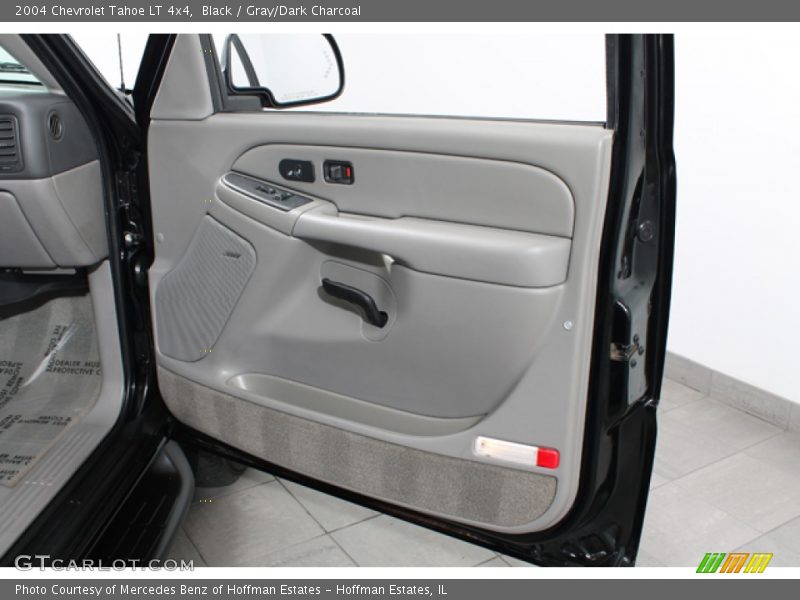 Black / Gray/Dark Charcoal 2004 Chevrolet Tahoe LT 4x4