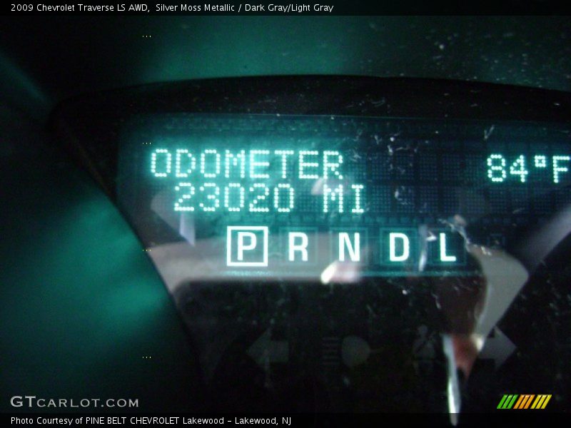 Silver Moss Metallic / Dark Gray/Light Gray 2009 Chevrolet Traverse LS AWD