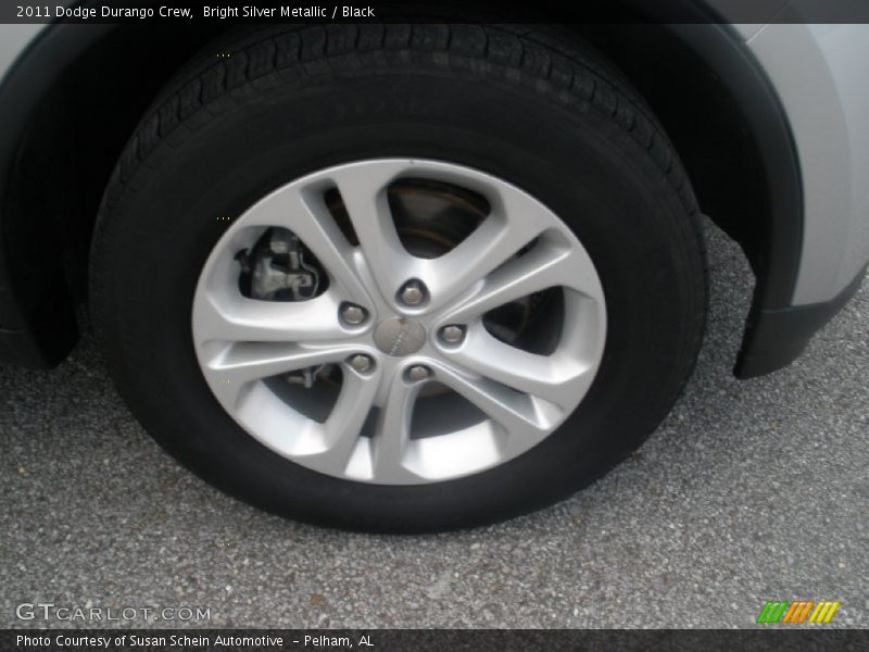 Bright Silver Metallic / Black 2011 Dodge Durango Crew