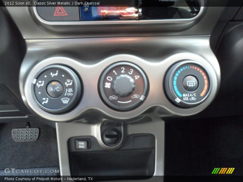 Classic Silver Metallic / Dark Charcoal 2012 Scion xD