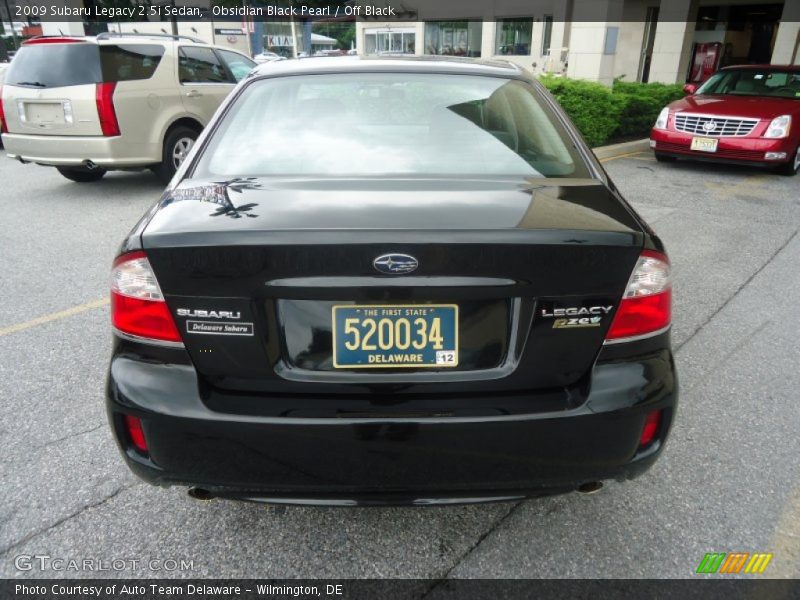 Obsidian Black Pearl / Off Black 2009 Subaru Legacy 2.5i Sedan