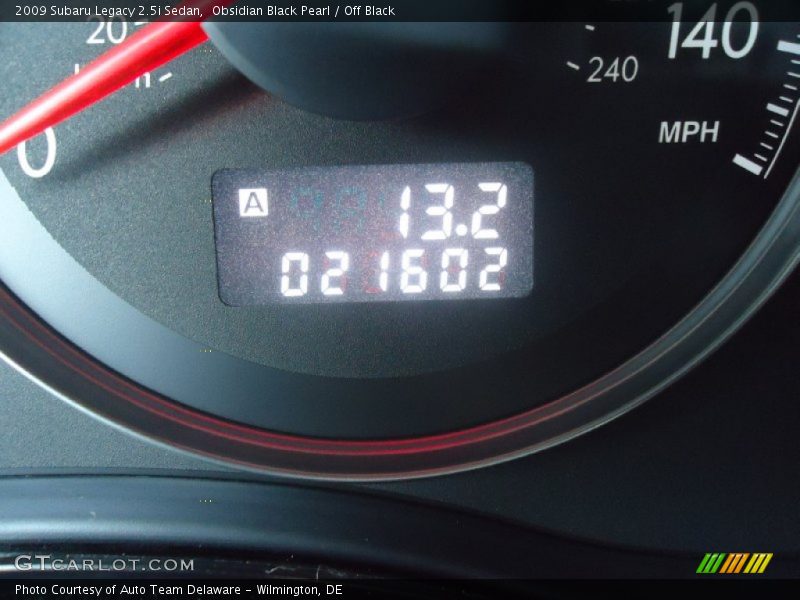 Obsidian Black Pearl / Off Black 2009 Subaru Legacy 2.5i Sedan