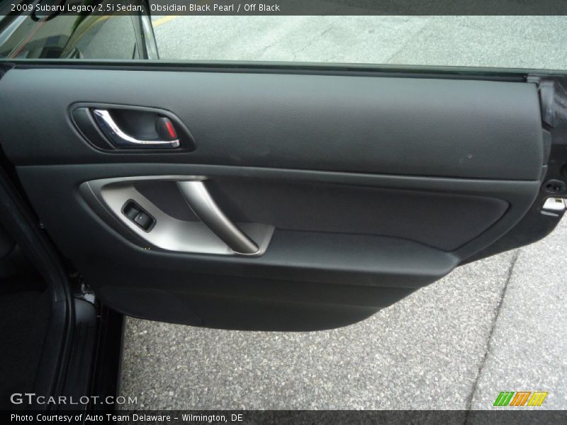 Obsidian Black Pearl / Off Black 2009 Subaru Legacy 2.5i Sedan