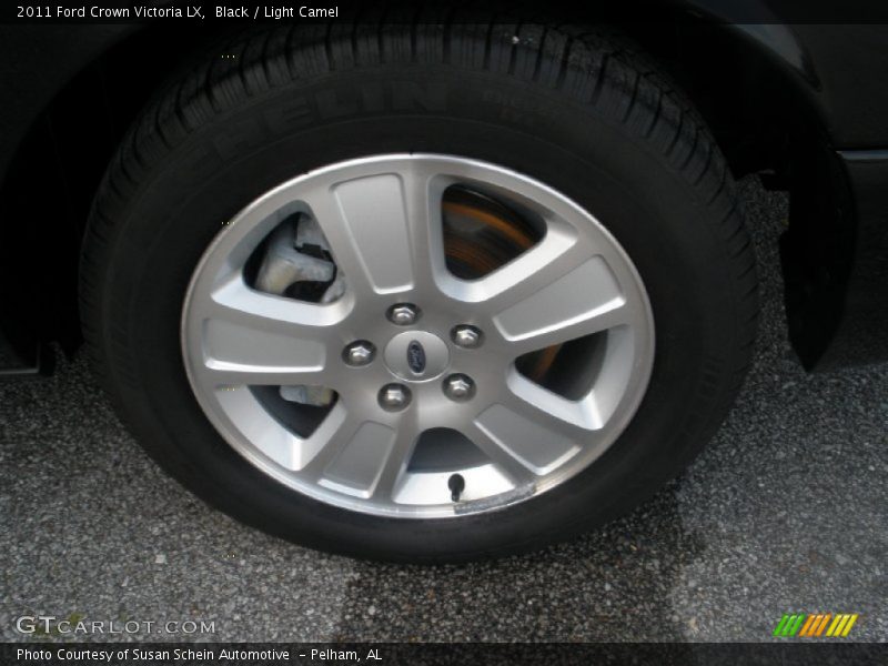 Black / Light Camel 2011 Ford Crown Victoria LX