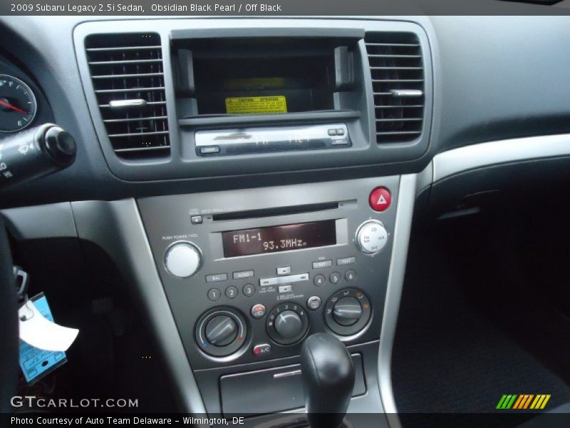 Obsidian Black Pearl / Off Black 2009 Subaru Legacy 2.5i Sedan