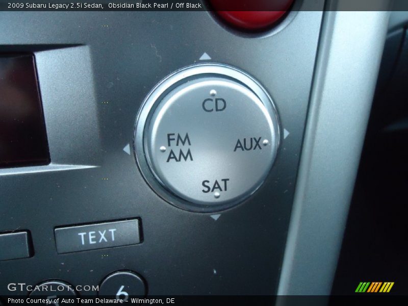 Obsidian Black Pearl / Off Black 2009 Subaru Legacy 2.5i Sedan