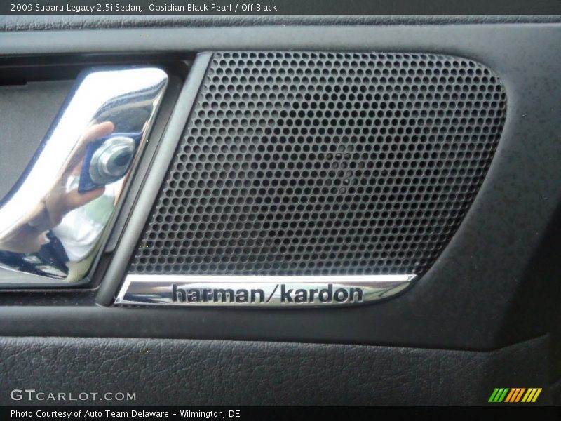 Obsidian Black Pearl / Off Black 2009 Subaru Legacy 2.5i Sedan