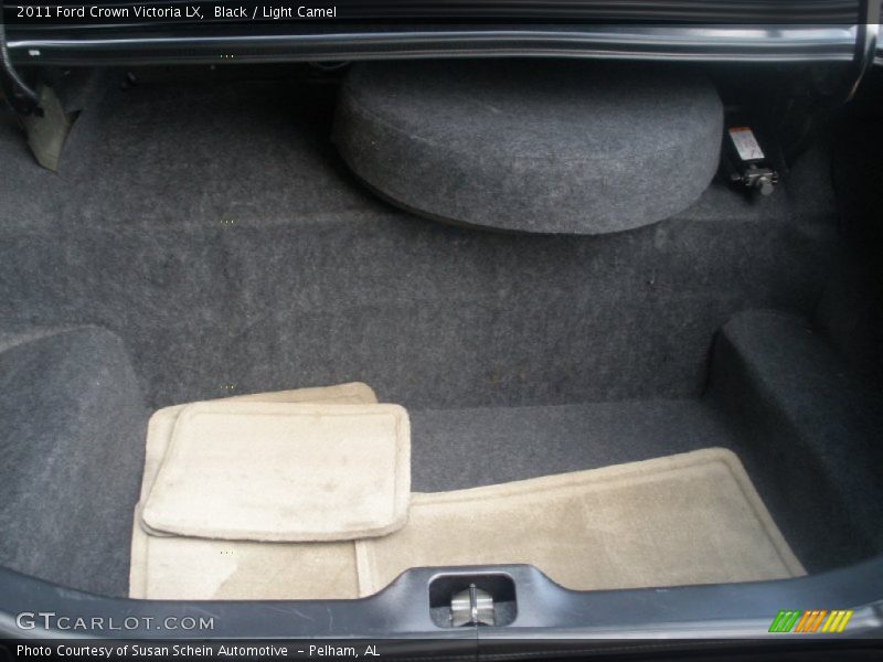 Black / Light Camel 2011 Ford Crown Victoria LX