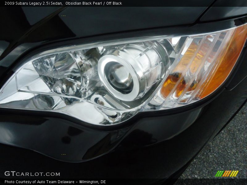 Obsidian Black Pearl / Off Black 2009 Subaru Legacy 2.5i Sedan
