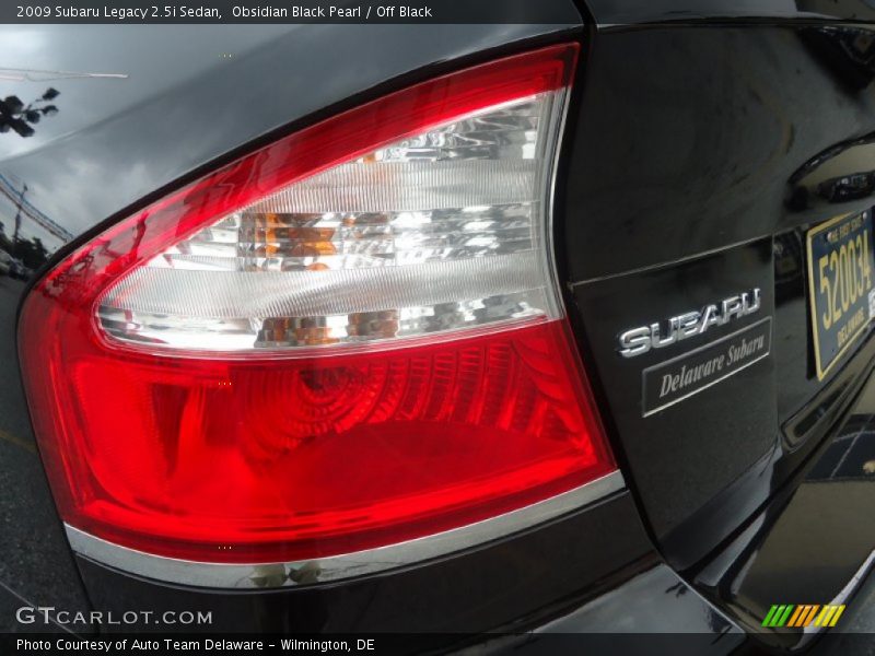 Obsidian Black Pearl / Off Black 2009 Subaru Legacy 2.5i Sedan