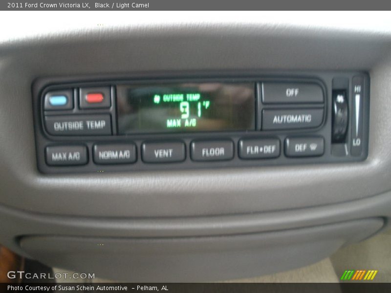 Black / Light Camel 2011 Ford Crown Victoria LX