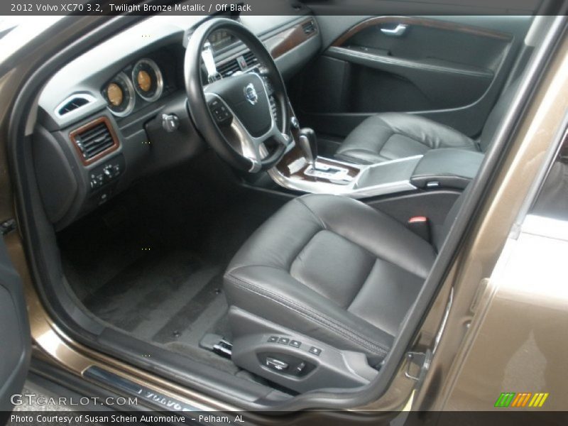 Off Black Interior - 2012 XC70 3.2 