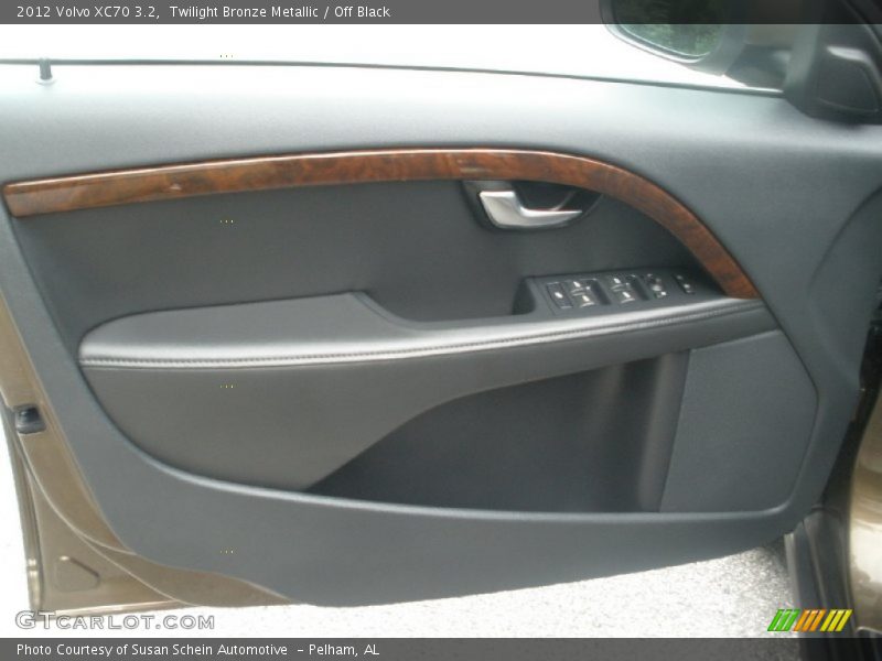 Door Panel of 2012 XC70 3.2