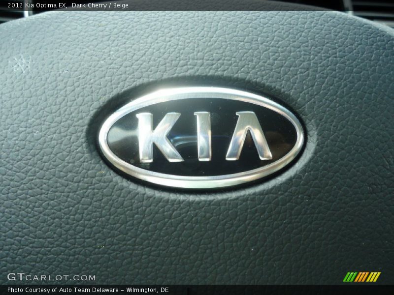 Dark Cherry / Beige 2012 Kia Optima EX