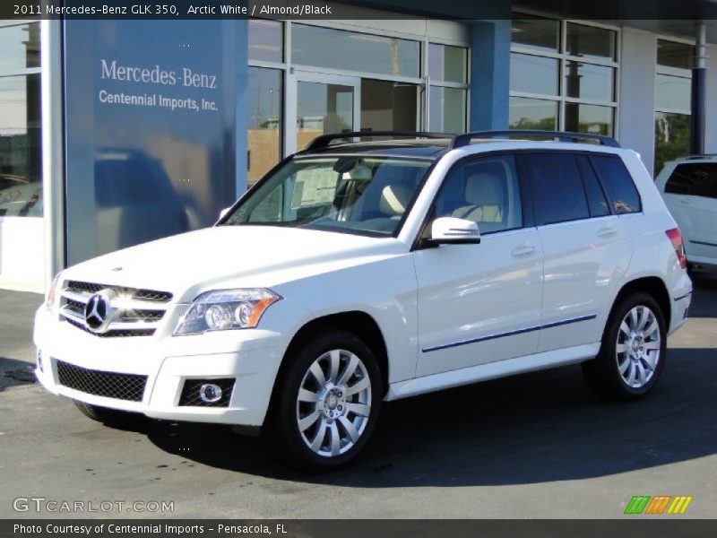 Arctic White / Almond/Black 2011 Mercedes-Benz GLK 350