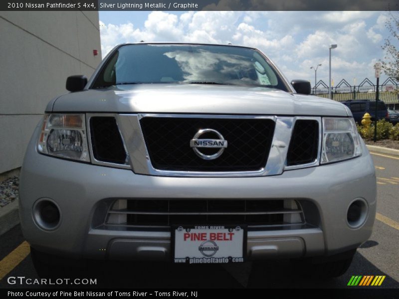 Silver Lightning Metallic / Graphite 2010 Nissan Pathfinder S 4x4