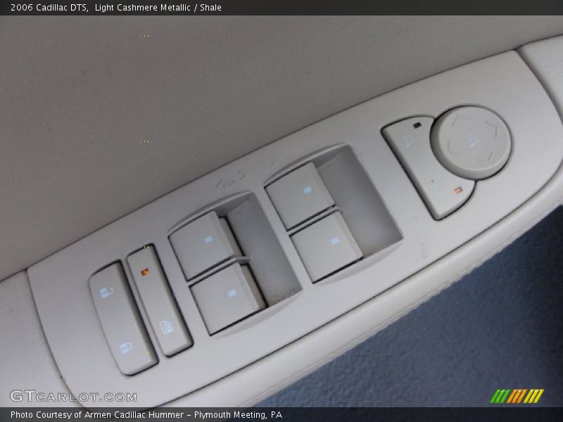 Light Cashmere Metallic / Shale 2006 Cadillac DTS