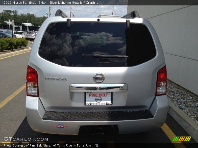 Silver Lightning Metallic / Graphite 2010 Nissan Pathfinder S 4x4