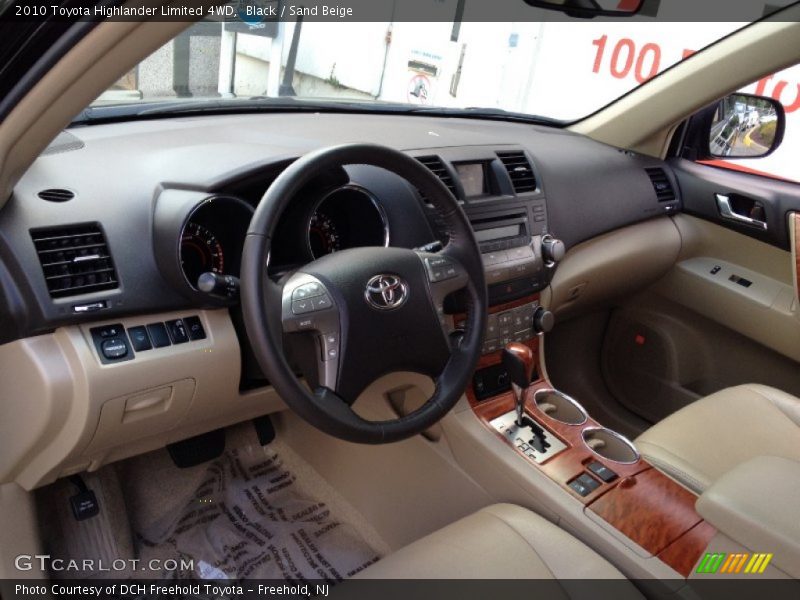 Black / Sand Beige 2010 Toyota Highlander Limited 4WD