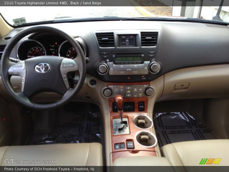 Black / Sand Beige 2010 Toyota Highlander Limited 4WD