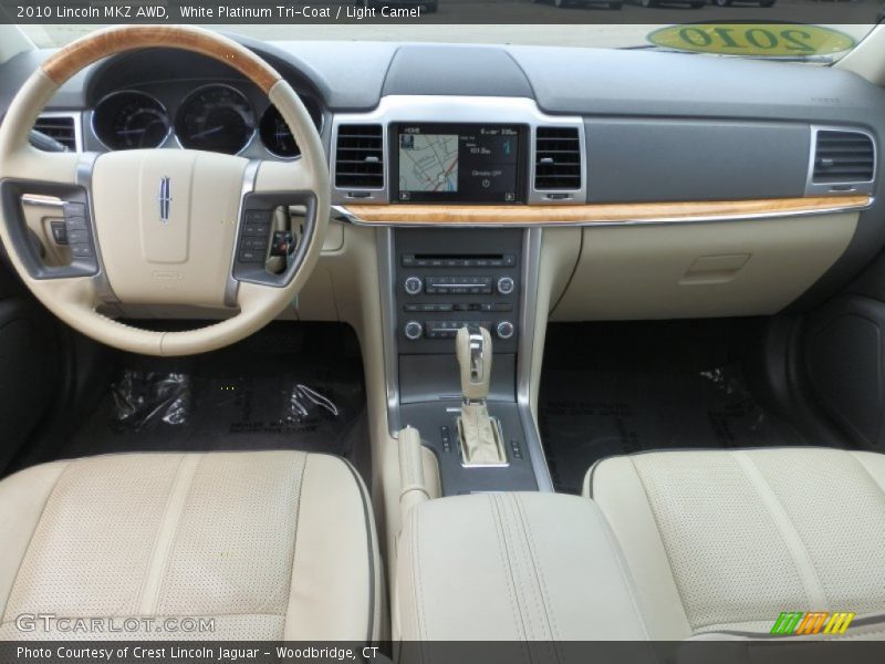 Dashboard of 2010 MKZ AWD